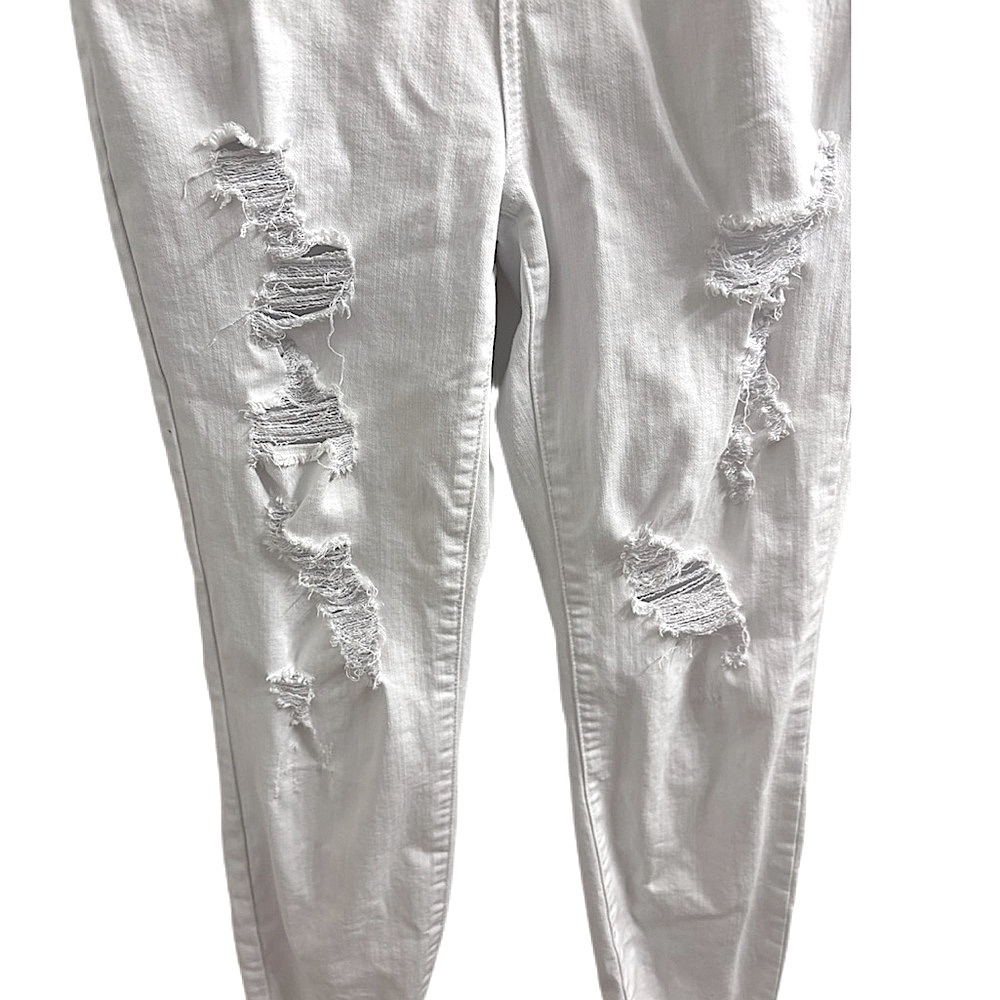 JUDY BLUE white, distressed, mid-rise boyfriend-fit jeans with a raw hem 3/26 - Picture 3 of 11